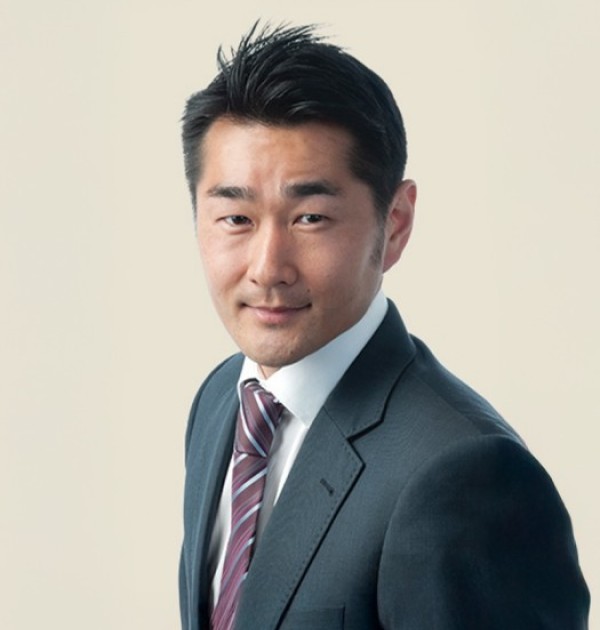 Ken Okawa
